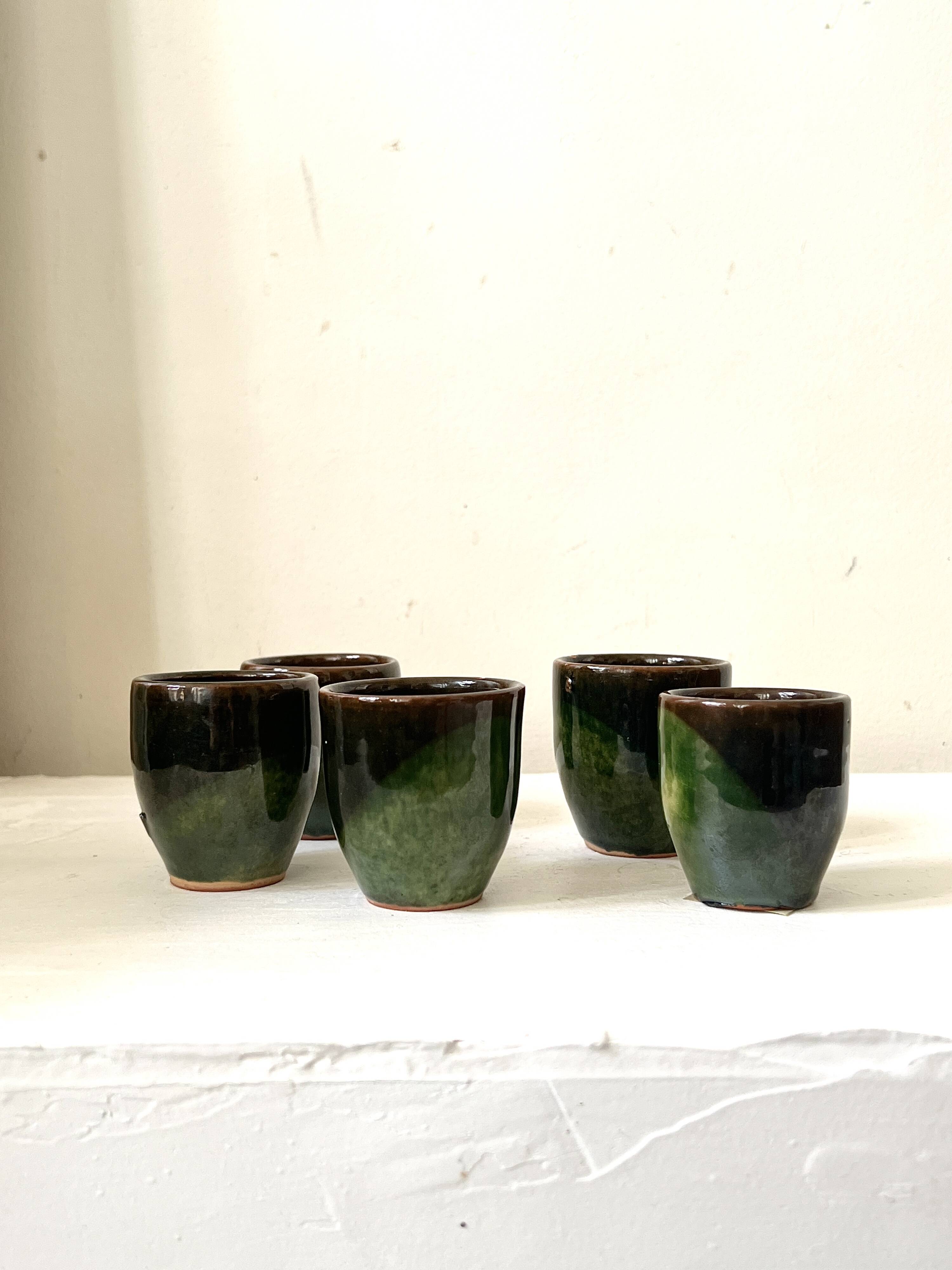 handmade ceramic service: 6-piece glazed stoneware coffee cups