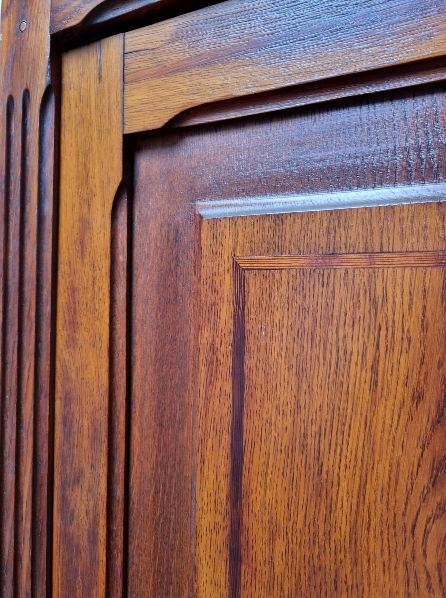 Parisian oak cabinet from the 1920s