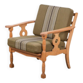 Fauteuil en chêne vintage par Henning Kjærnulf, Danemark, années 1960.
