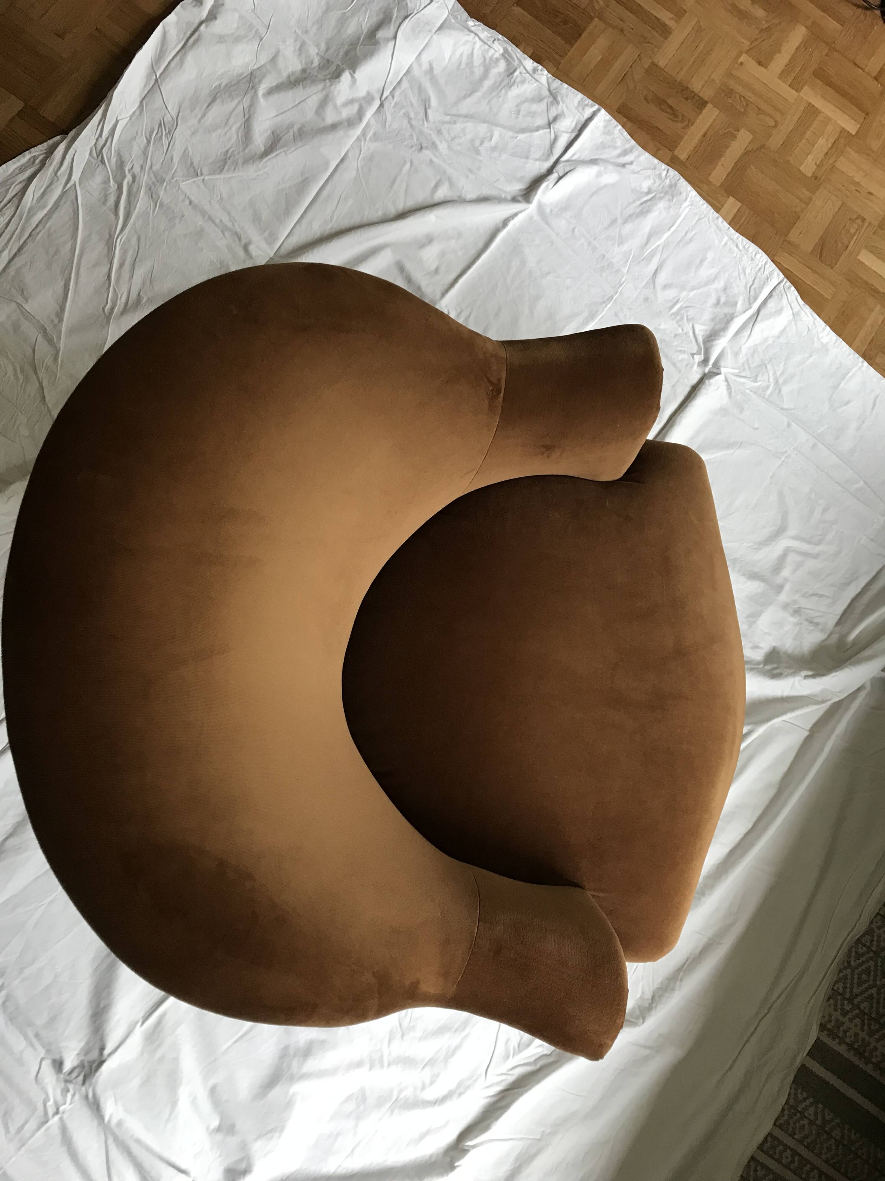 Toad armchair