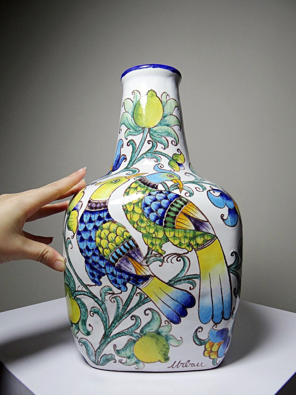 Large vintage Italian bottle vase from the 60s-80s in the style of Innocenti.