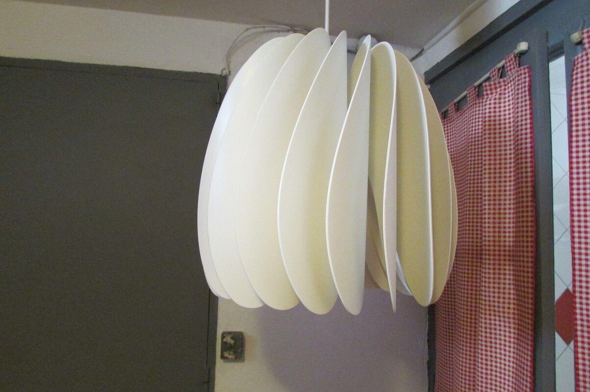 Modern pendant lamp