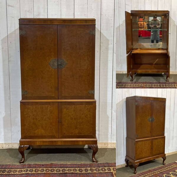 Buffet bar anglais des années 1950 en noyer et loupe de noyer