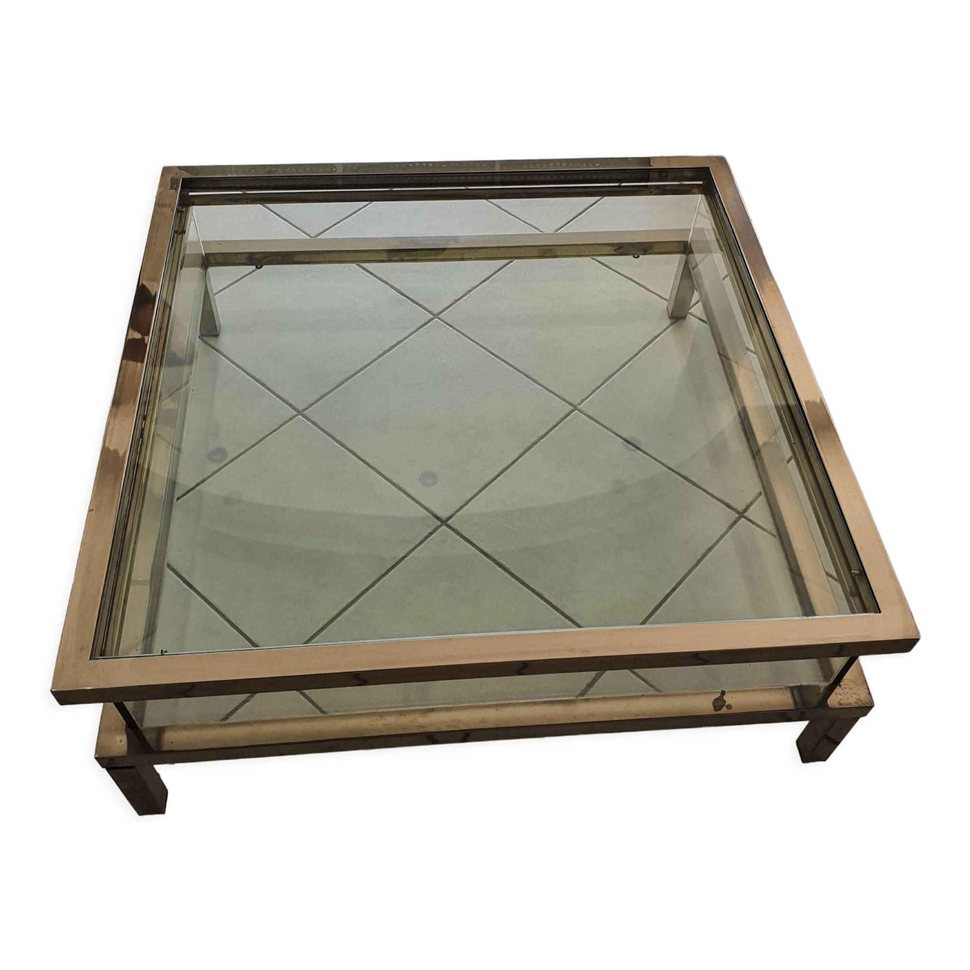 Showcase coffee table