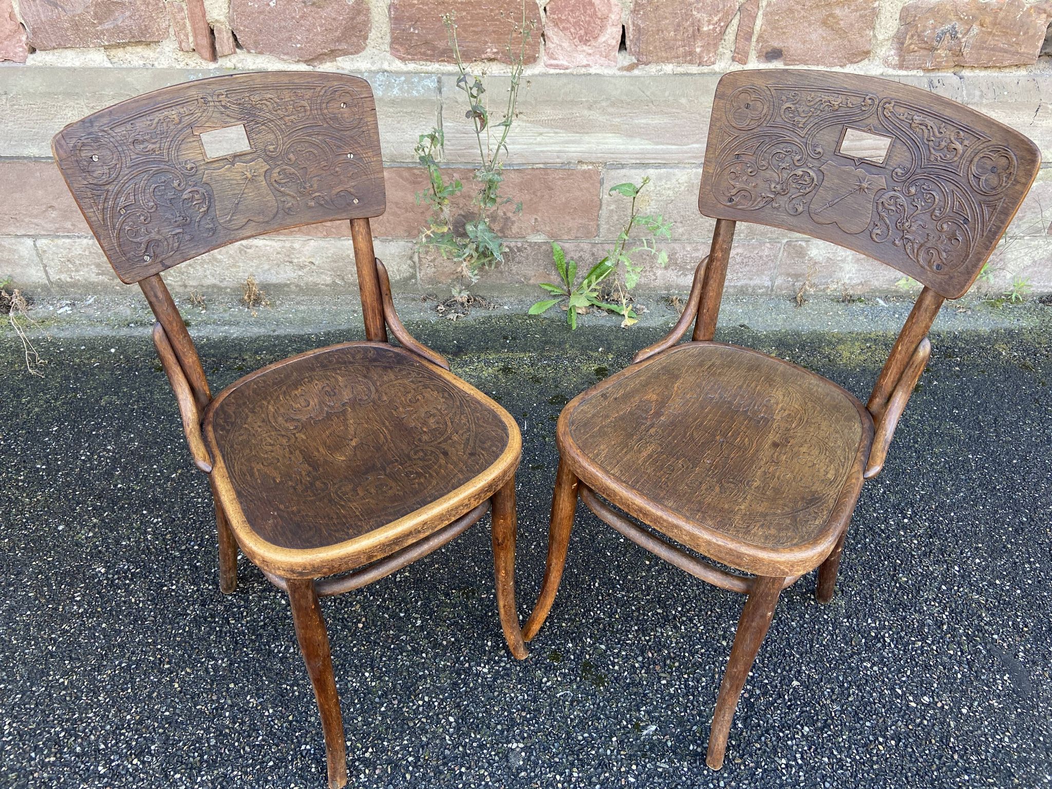 2 Chairs bistro café of the theater of COLMAR Viennese curved wood Thonet Nr 57