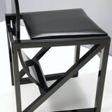 This chair from the EDO series was designed by the Japanese architect Kisho Kurokawa in the 1980s an
