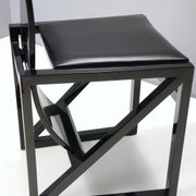This chair from the EDO series was designed by the Japanese architect Kisho Kurokawa in the 1980s an