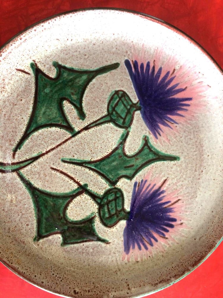 Vallauris plate with thistles