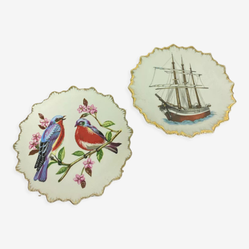 Set of two decorative plates