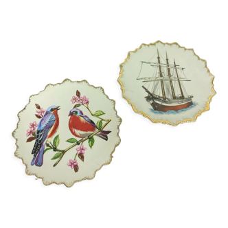 Set of two decorative plates