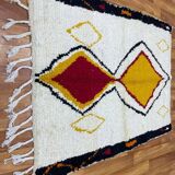 Handmade Moroccan pure wool rug, size 150 x 250 cm