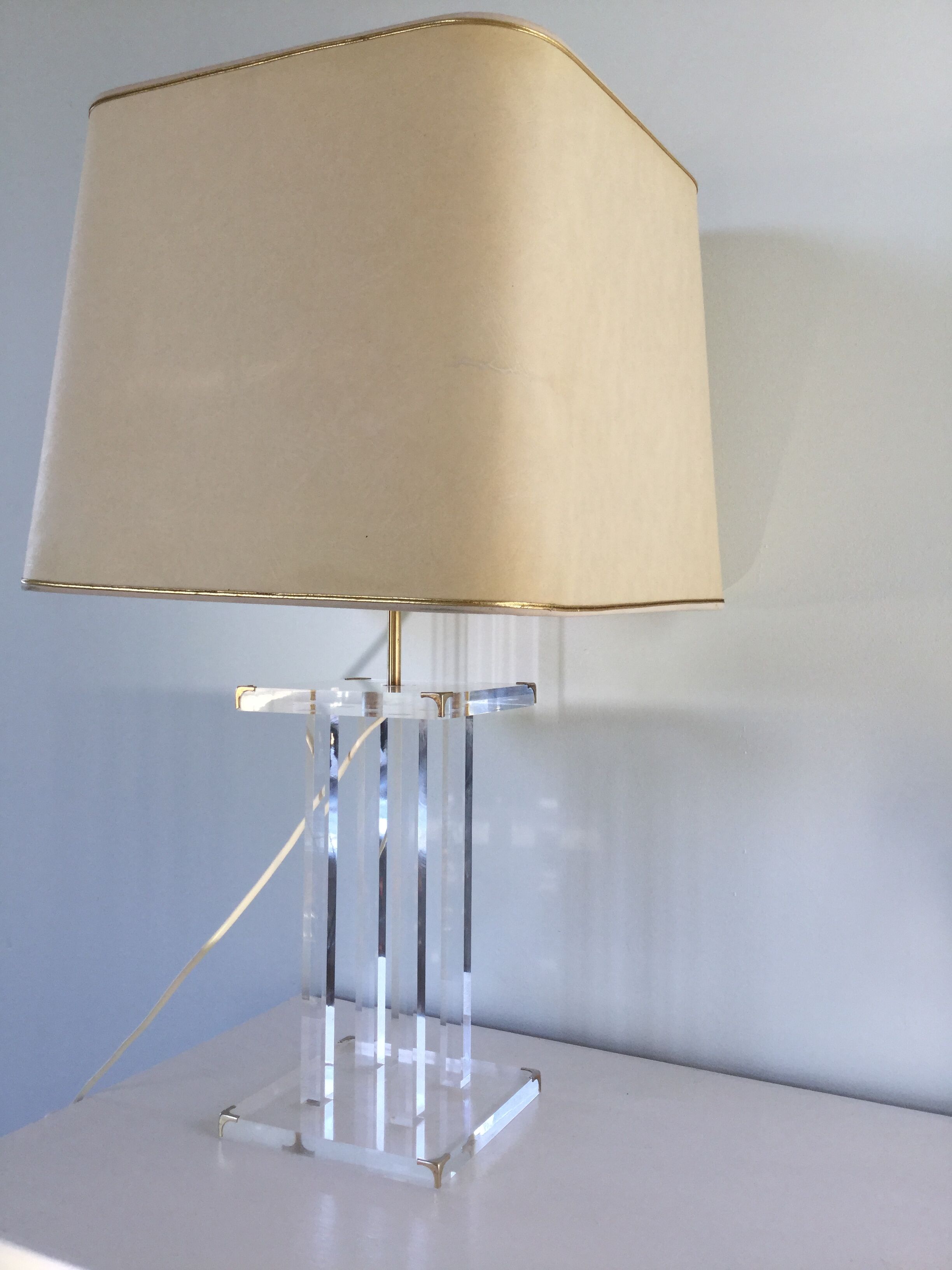 Plexiglas lamp from the designated David Lange crystal model year 1970