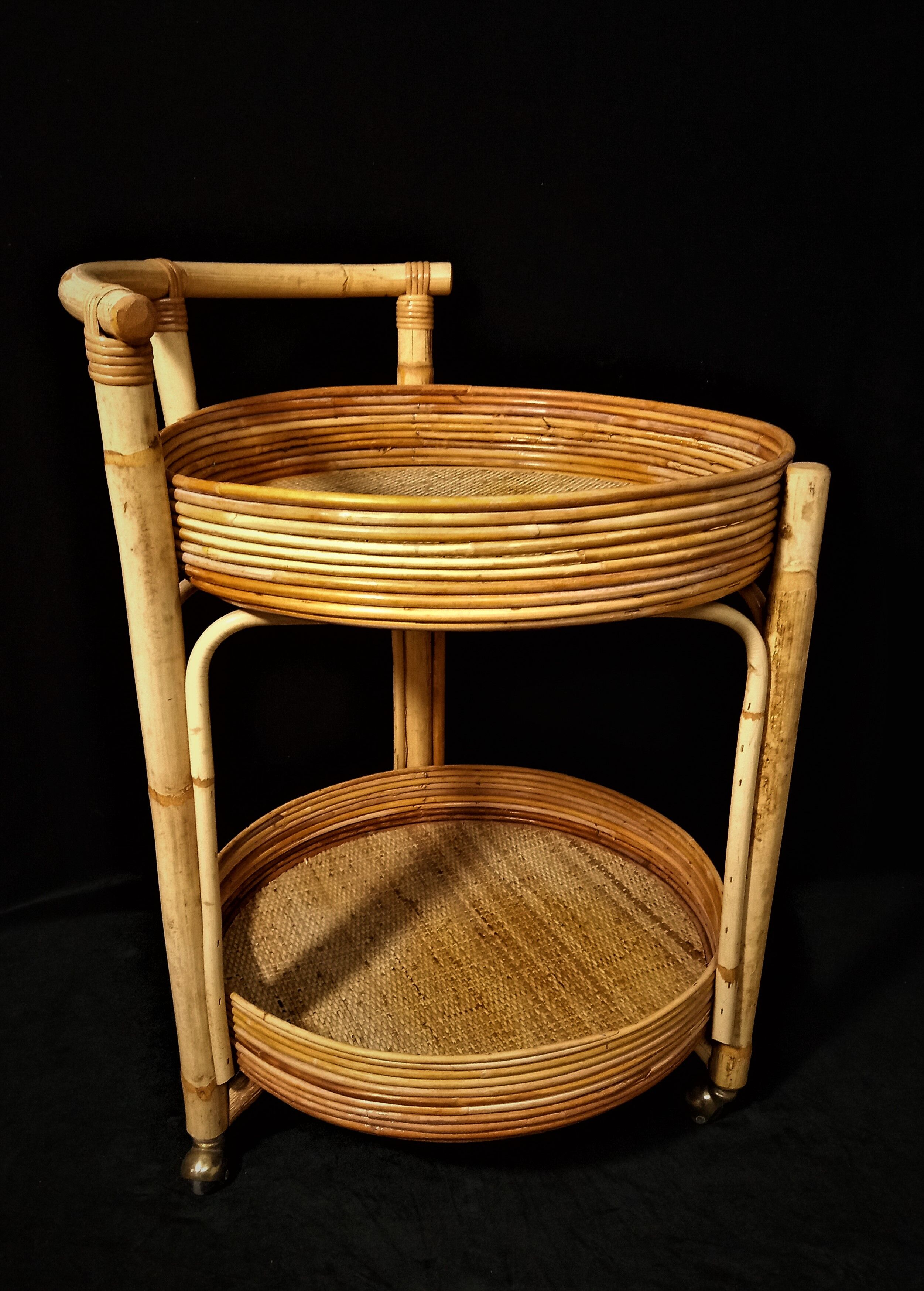 Round trolley with bamboo and rattan wheels