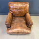 Fauteuil club en cuir des années 1950.