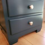Former dresser