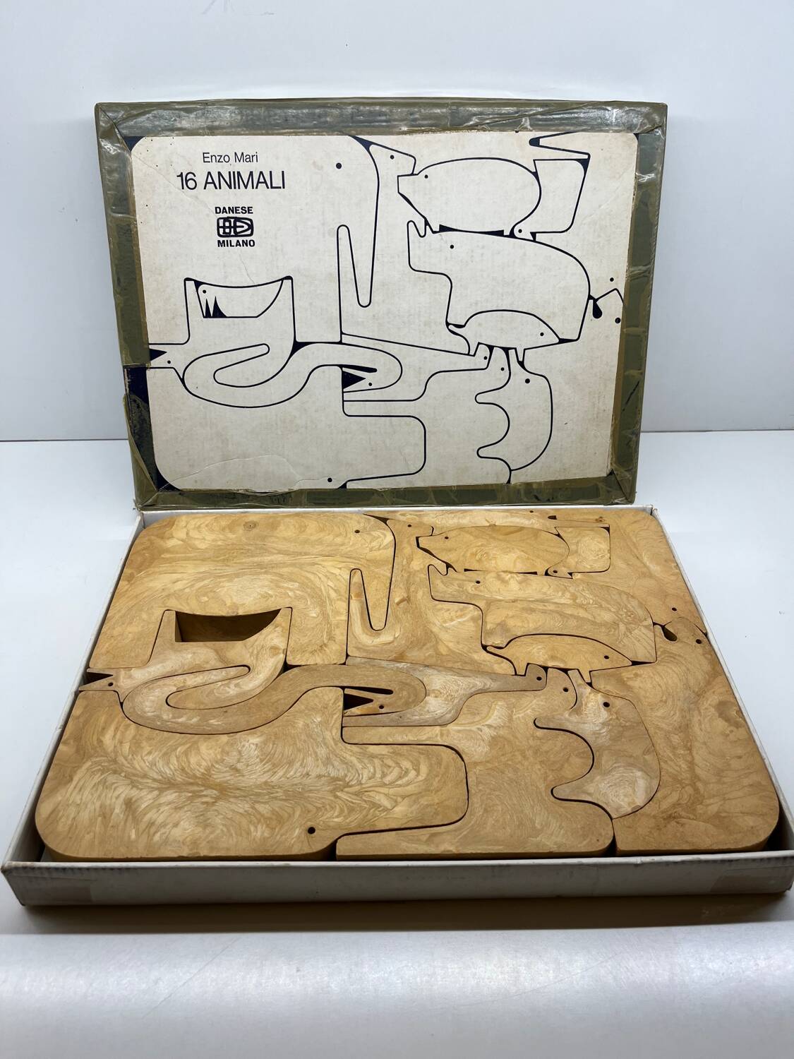 Enzo Mari – 16 Animals Danese Milano edition – missing 1 piece.