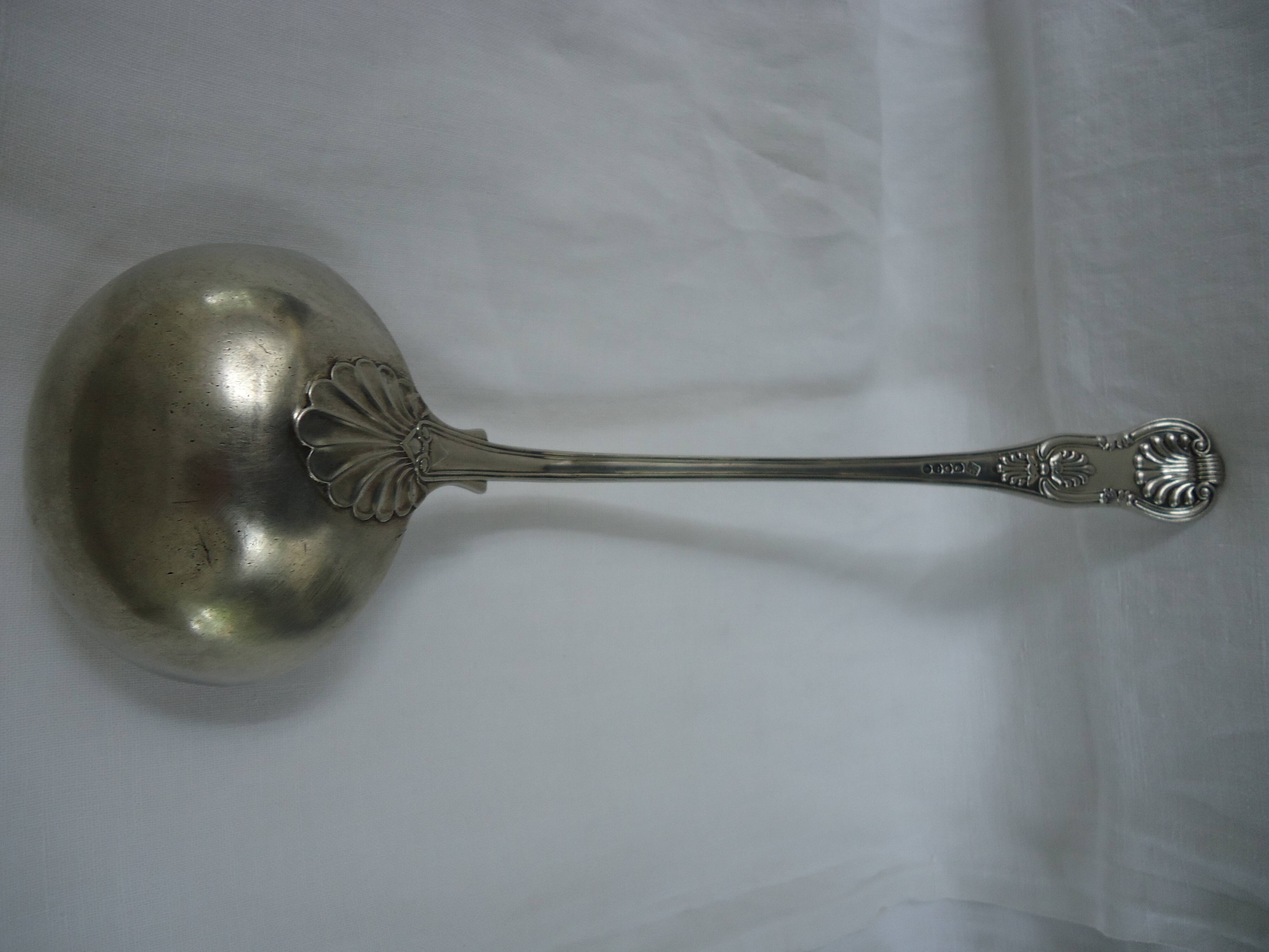 Louche à soupe victorienne, en argent massif 356 gr
