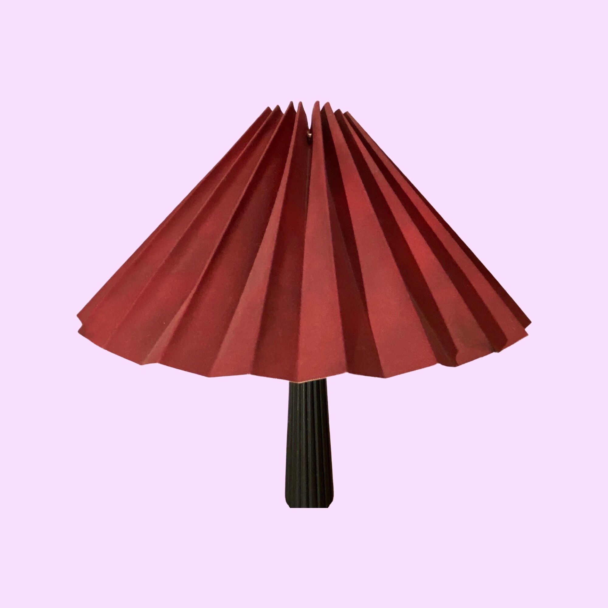 Vintage brass leaves lamp with black base and red shade | mid century brass design lamp | gold color