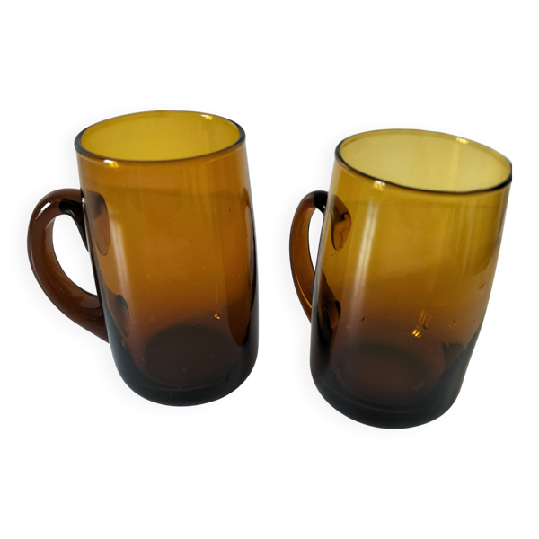 Paire de chopes, tasses en verre ambré vintage