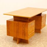 Immense bureau tchécoslovaque entièrement rénové, années 1970, Europe centrale