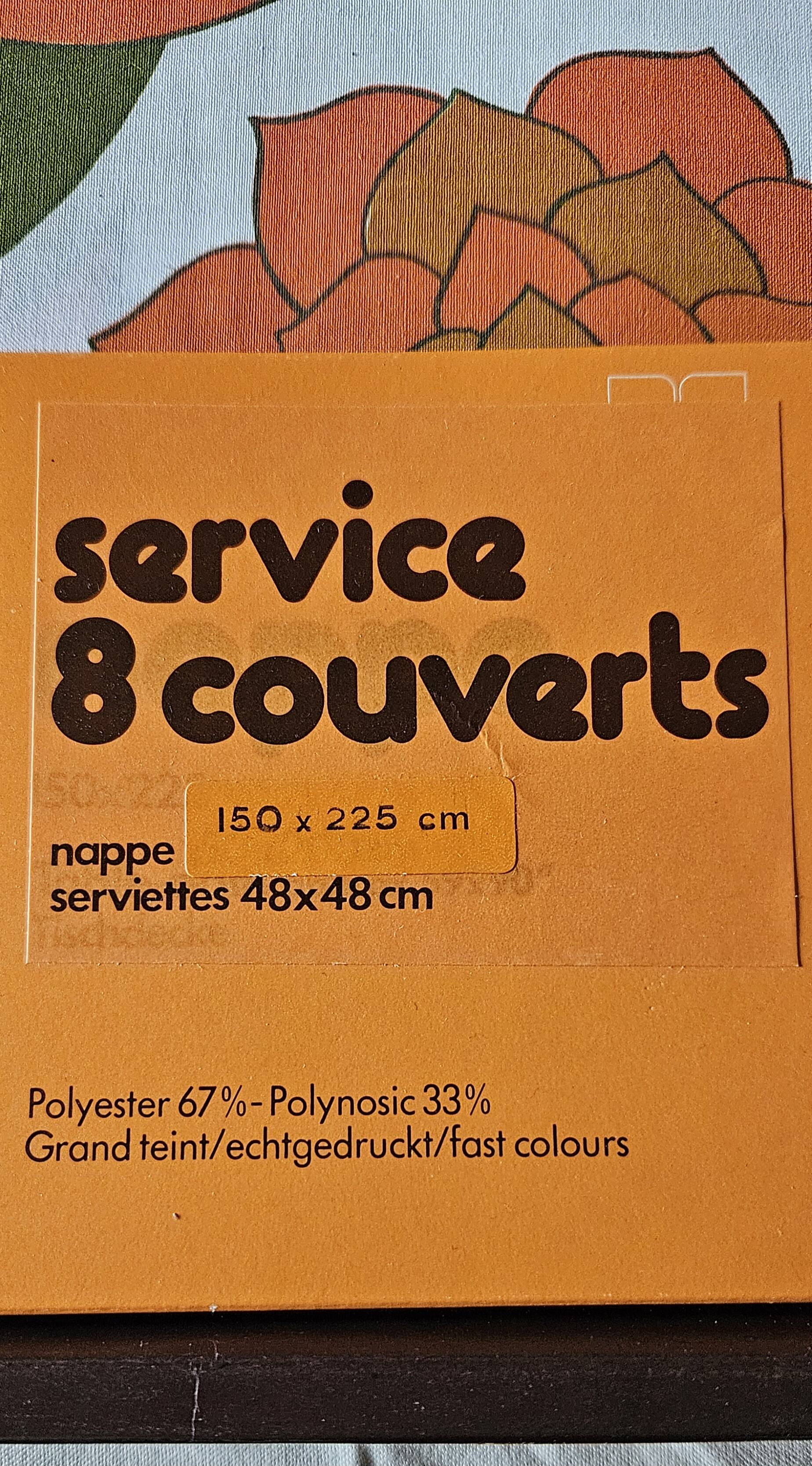 Vintage orange tablecloth and 8 napkins