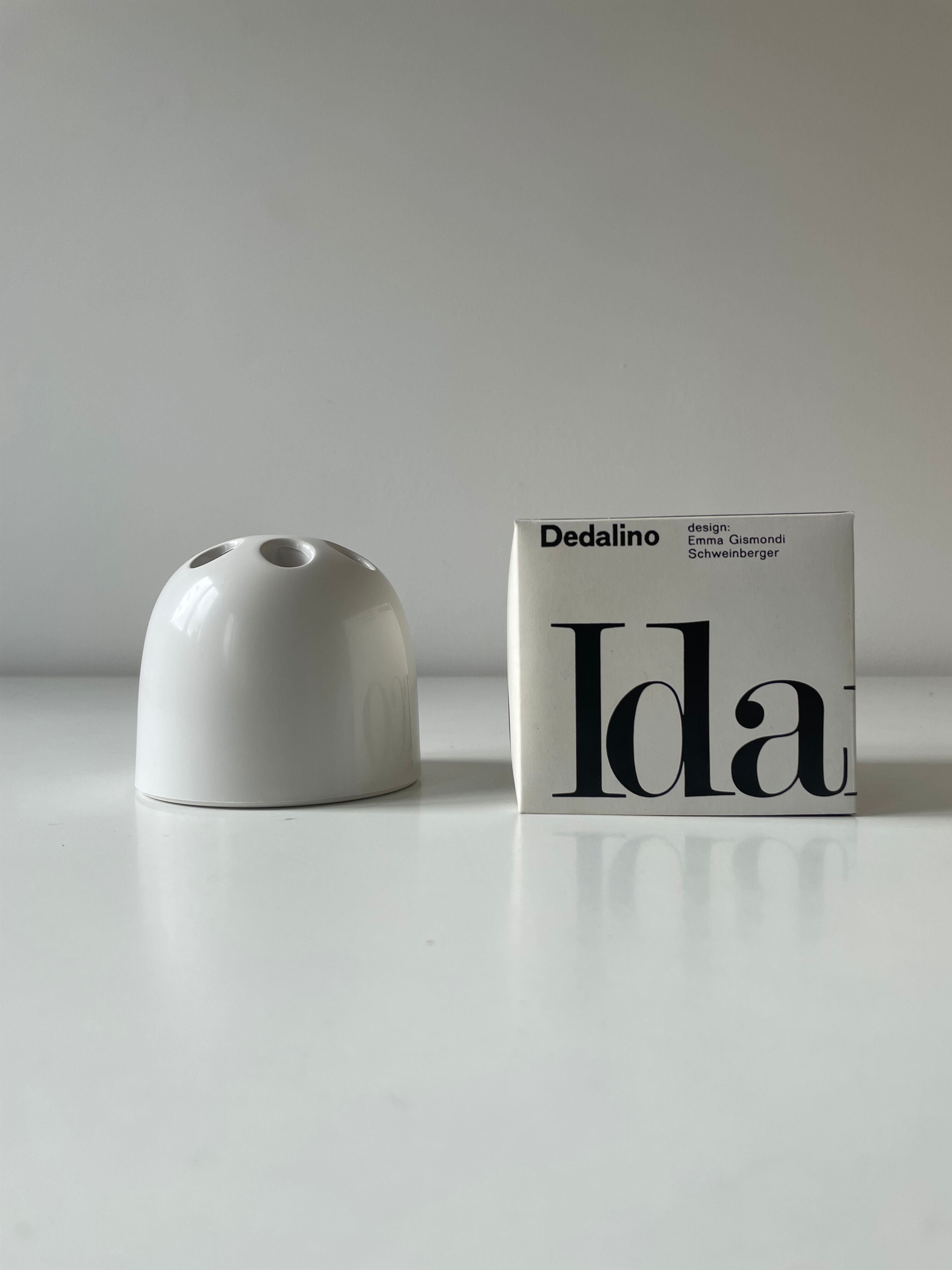 Dedalino by Emma Gismondi Schweinberger