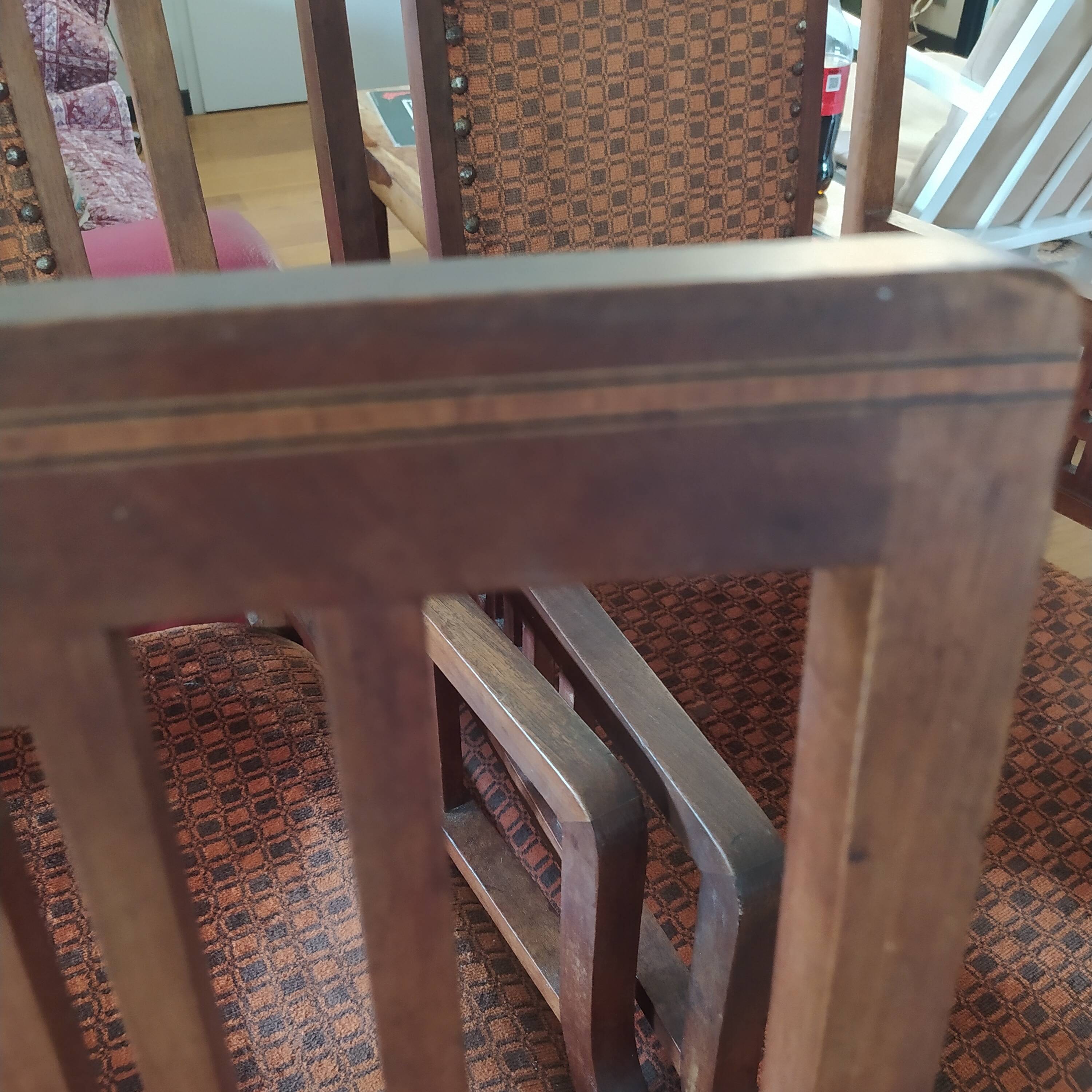 Ensemble Arts & Crafts 1900-1925 – 2 fauteuils et 2 chaises en bois massif