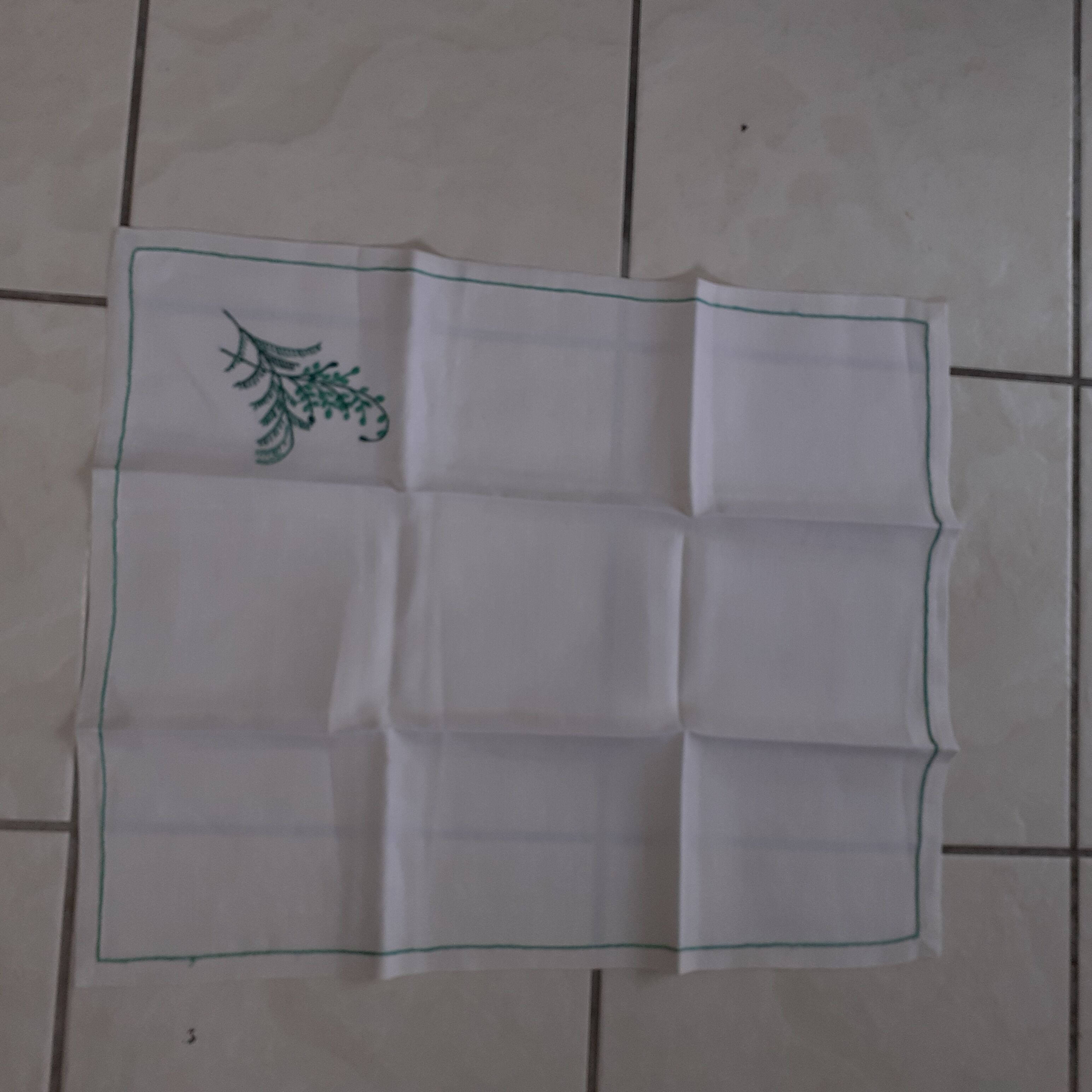 Linen tablecloth - 10 towels