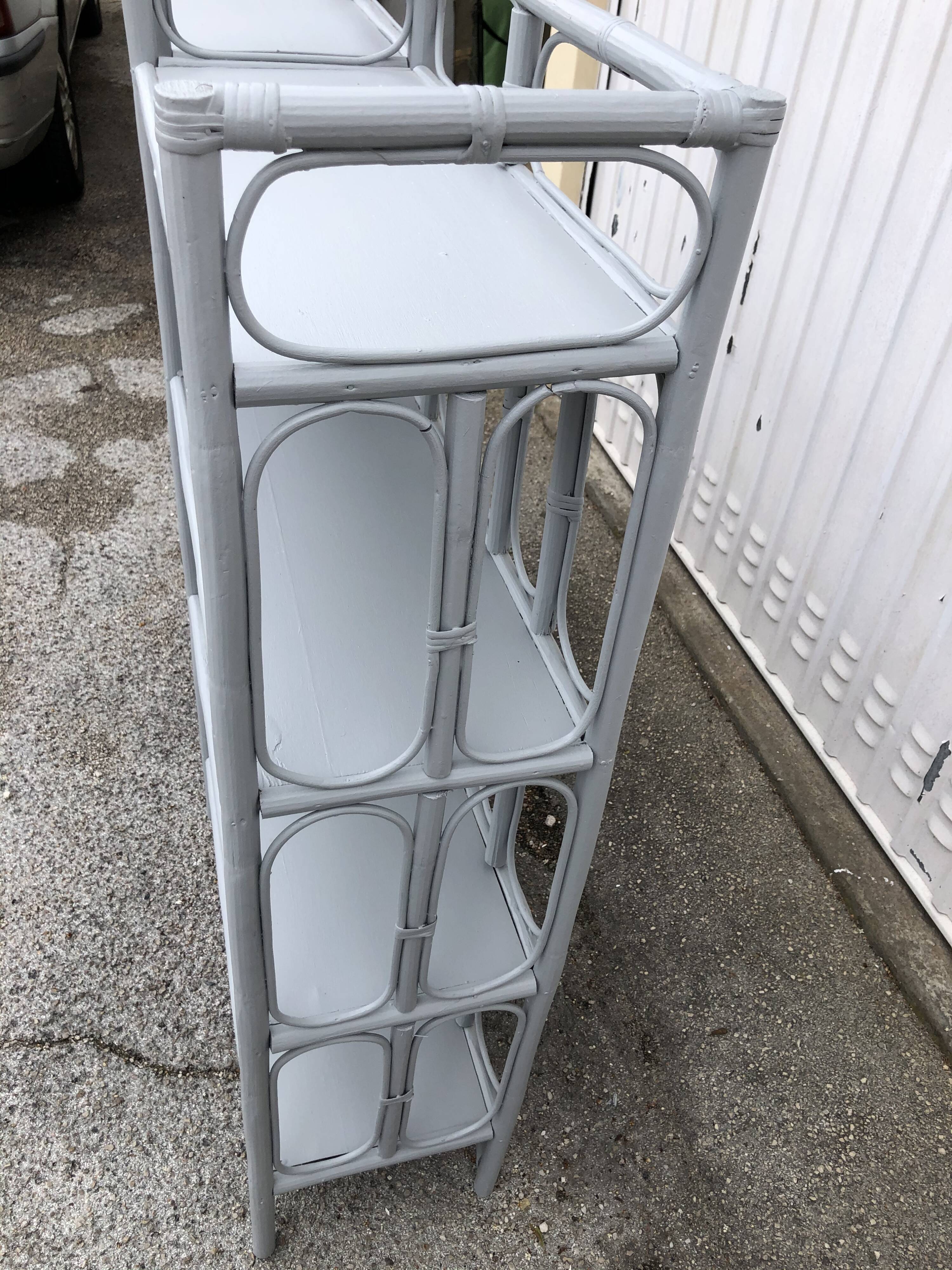 Pair of shelf in grey rattan