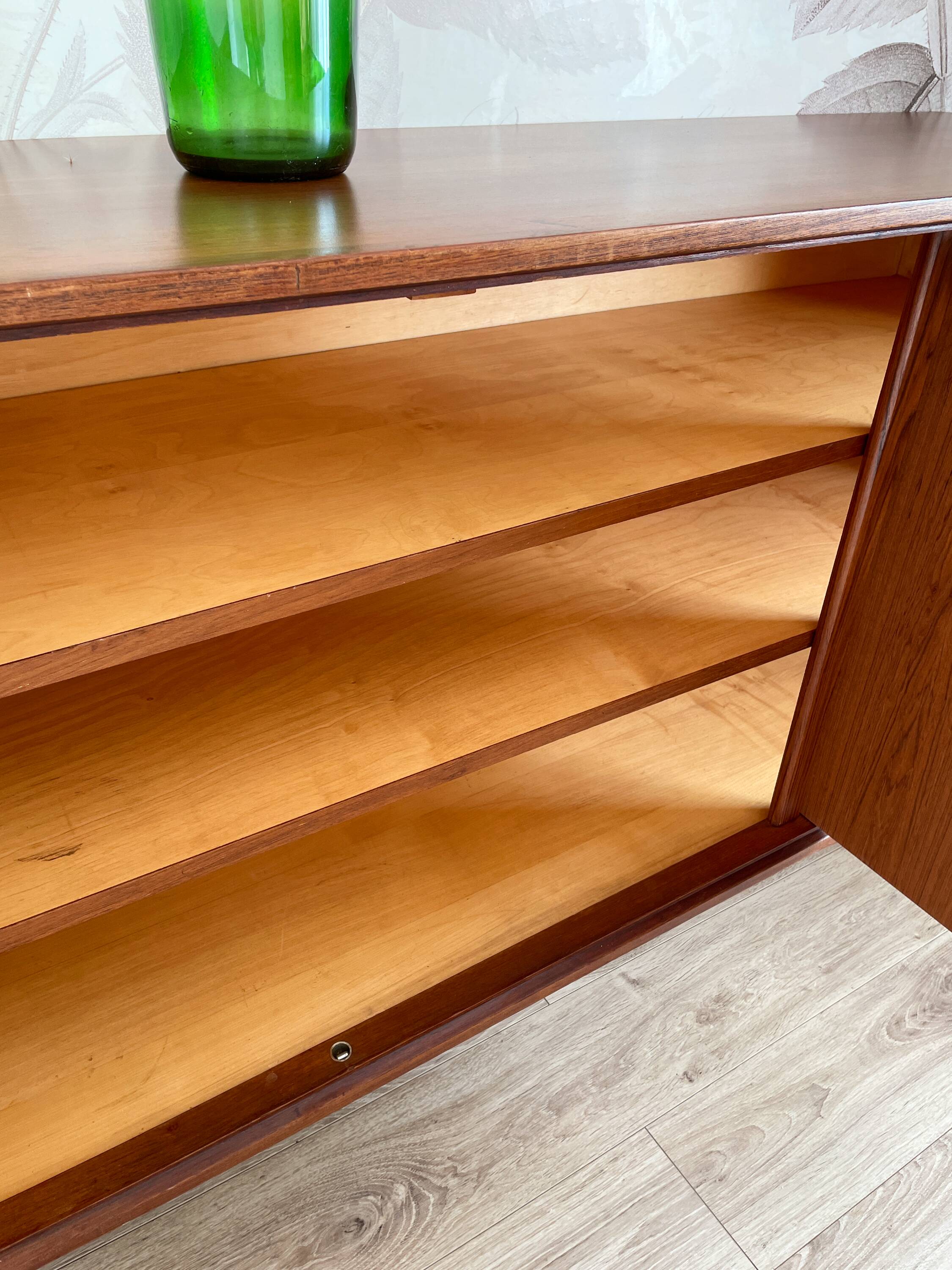 Enfilade scandinave Swiss Teak de 1965