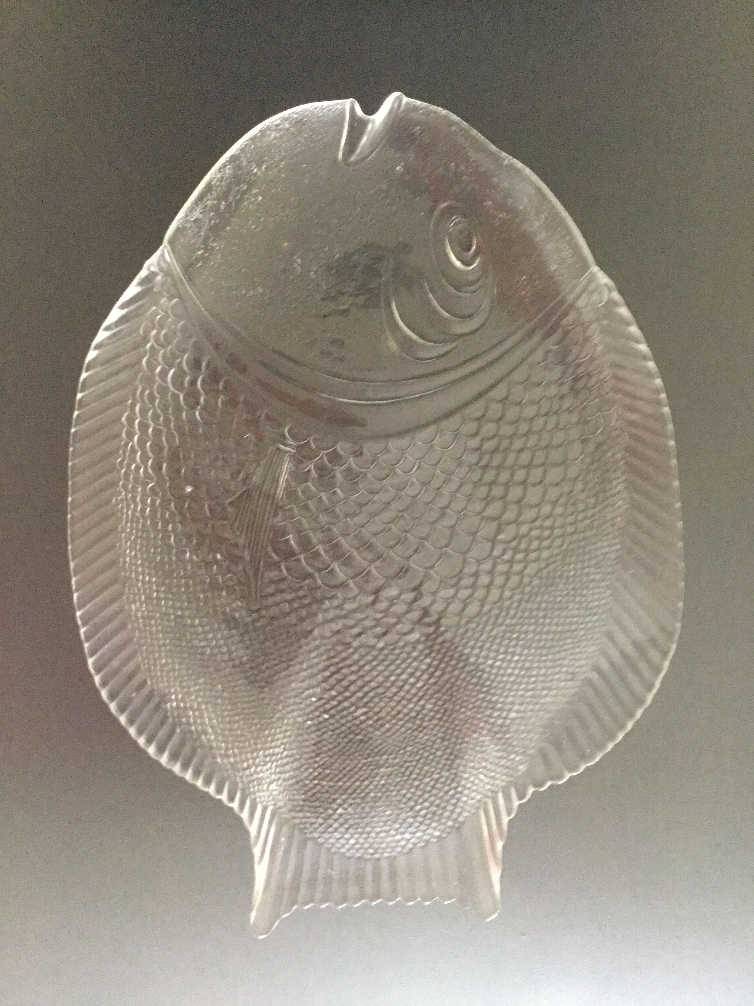 Fish and dish plates