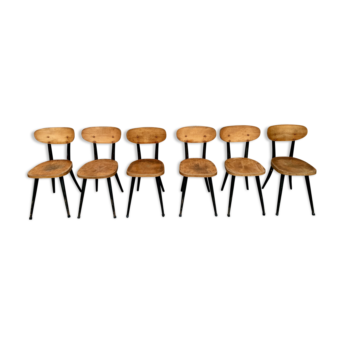 Série de 6 chaises bistrot estampillées Baumann