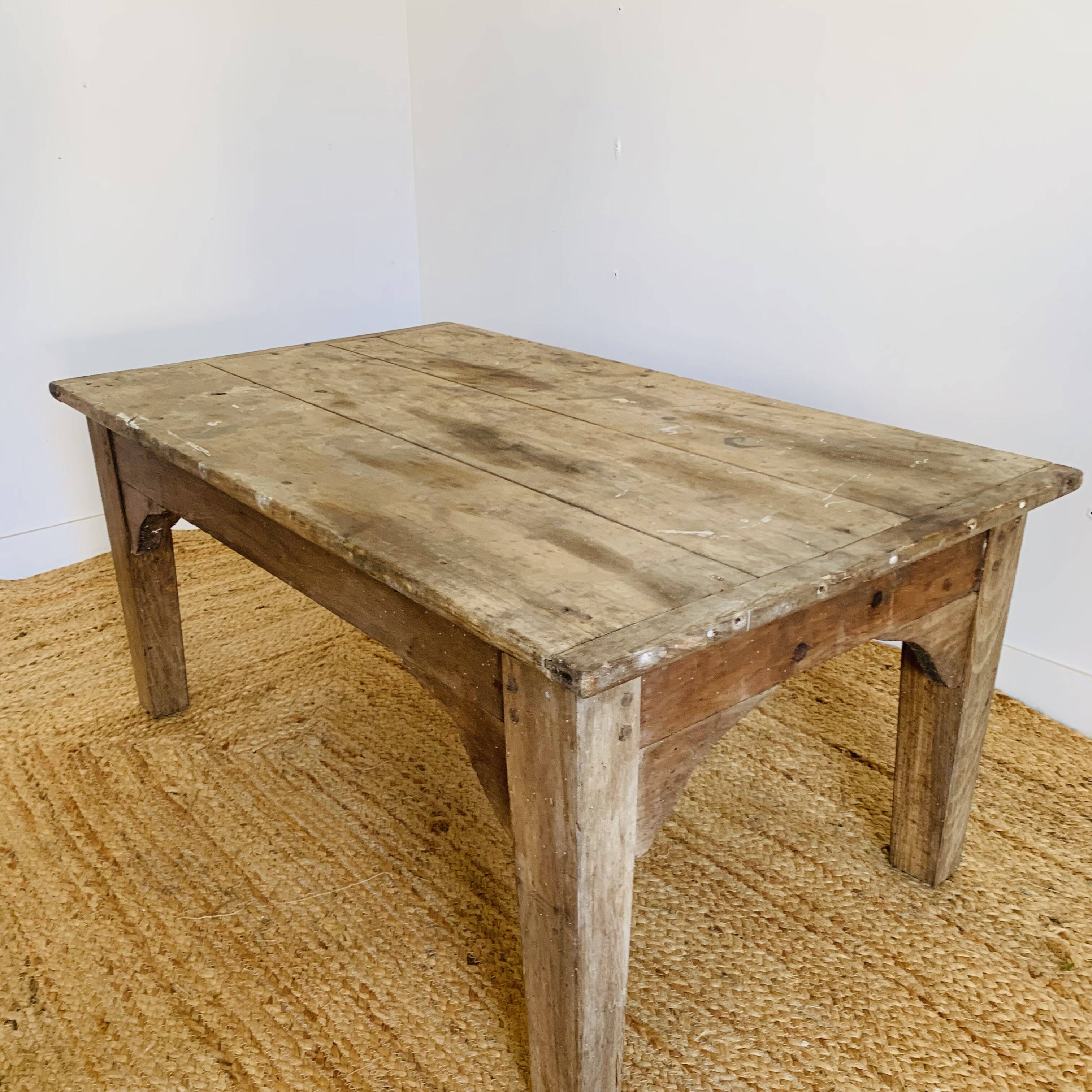 Table basse de ferme