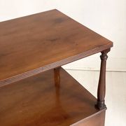 Table d'appoint desserte en acajou et placage d'acajou XIXème siècle