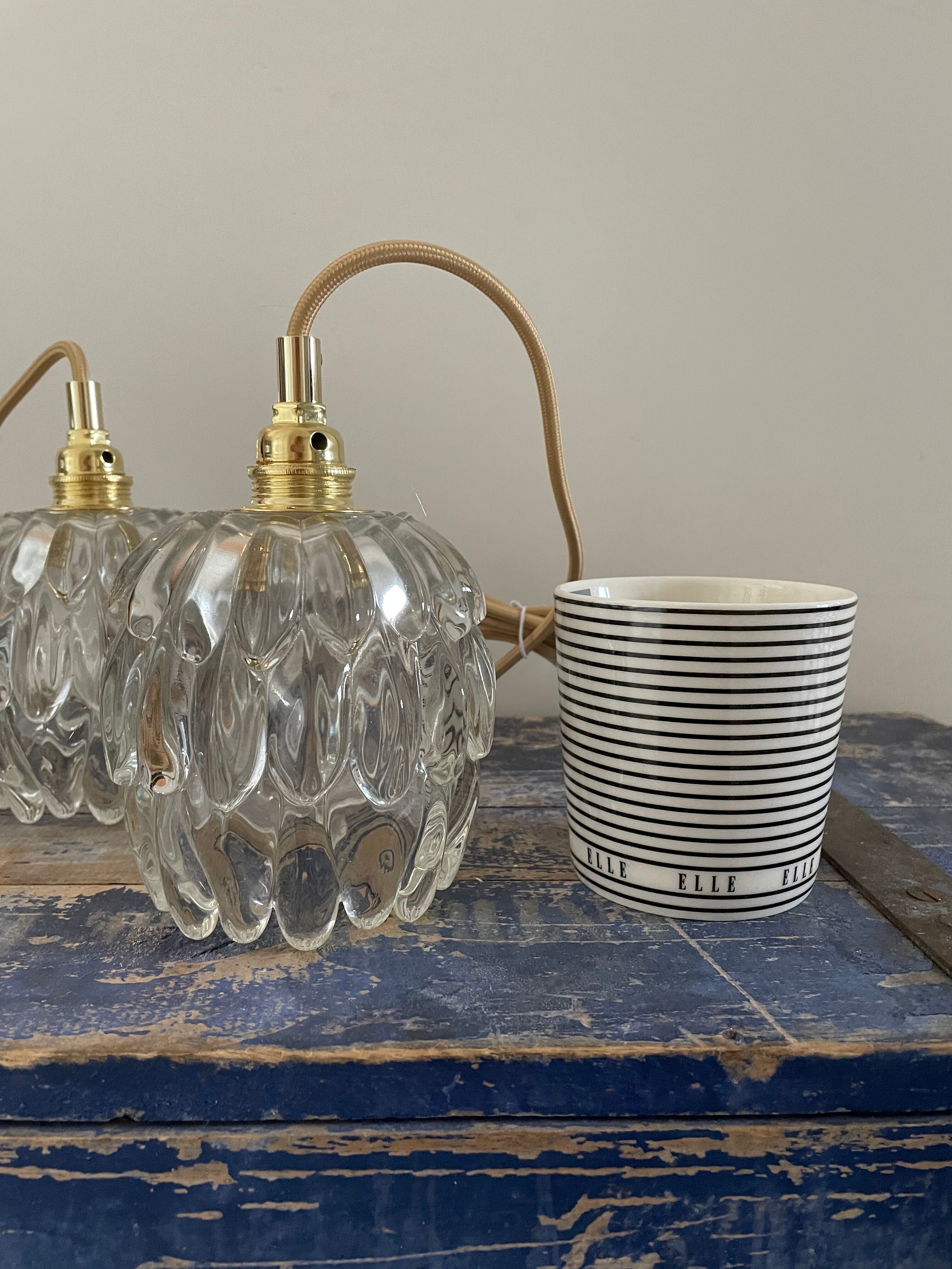 Set of two electrified portable lamps