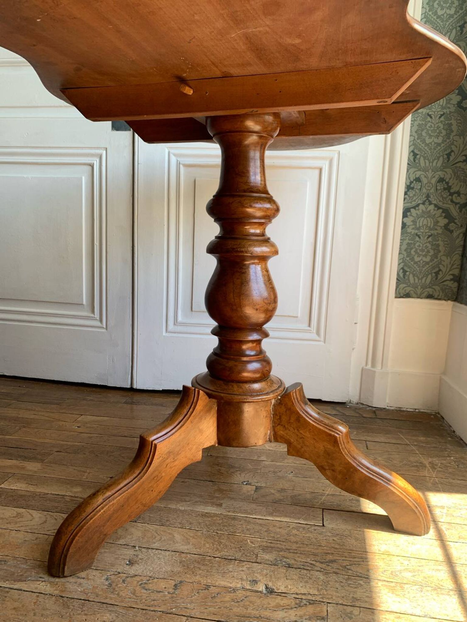 Table violon Louis Philippe