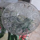 2 dishes or baskets in pressed moulded cut glass