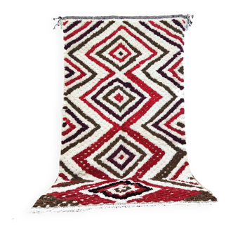 Handmade moroccan berber rug 254 x 136 cm