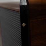 Paire de cabinets italiens en placage de teck. Années 1960.