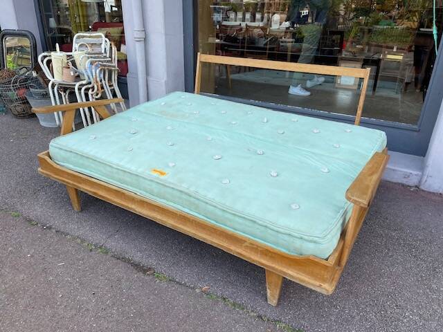 Vintage sofa bed