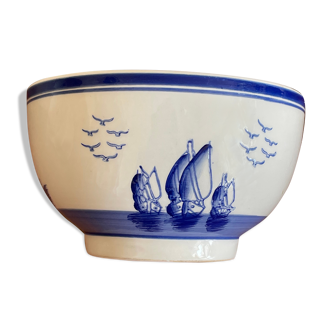 Large bowl décor boats and mill
