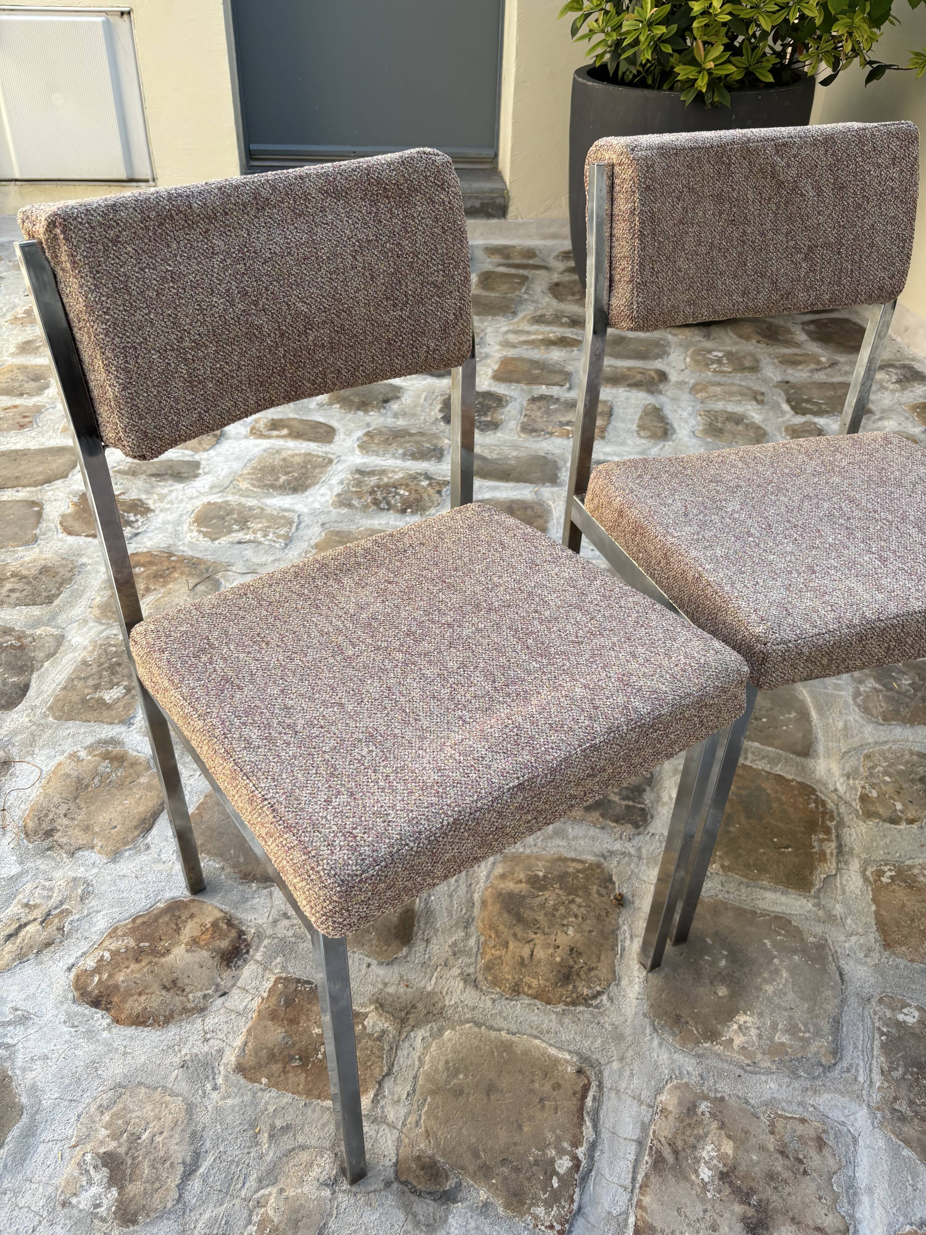 2 chaises 70 re-tapissées, années