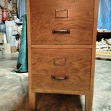 Workbench for freestanding use, lightened