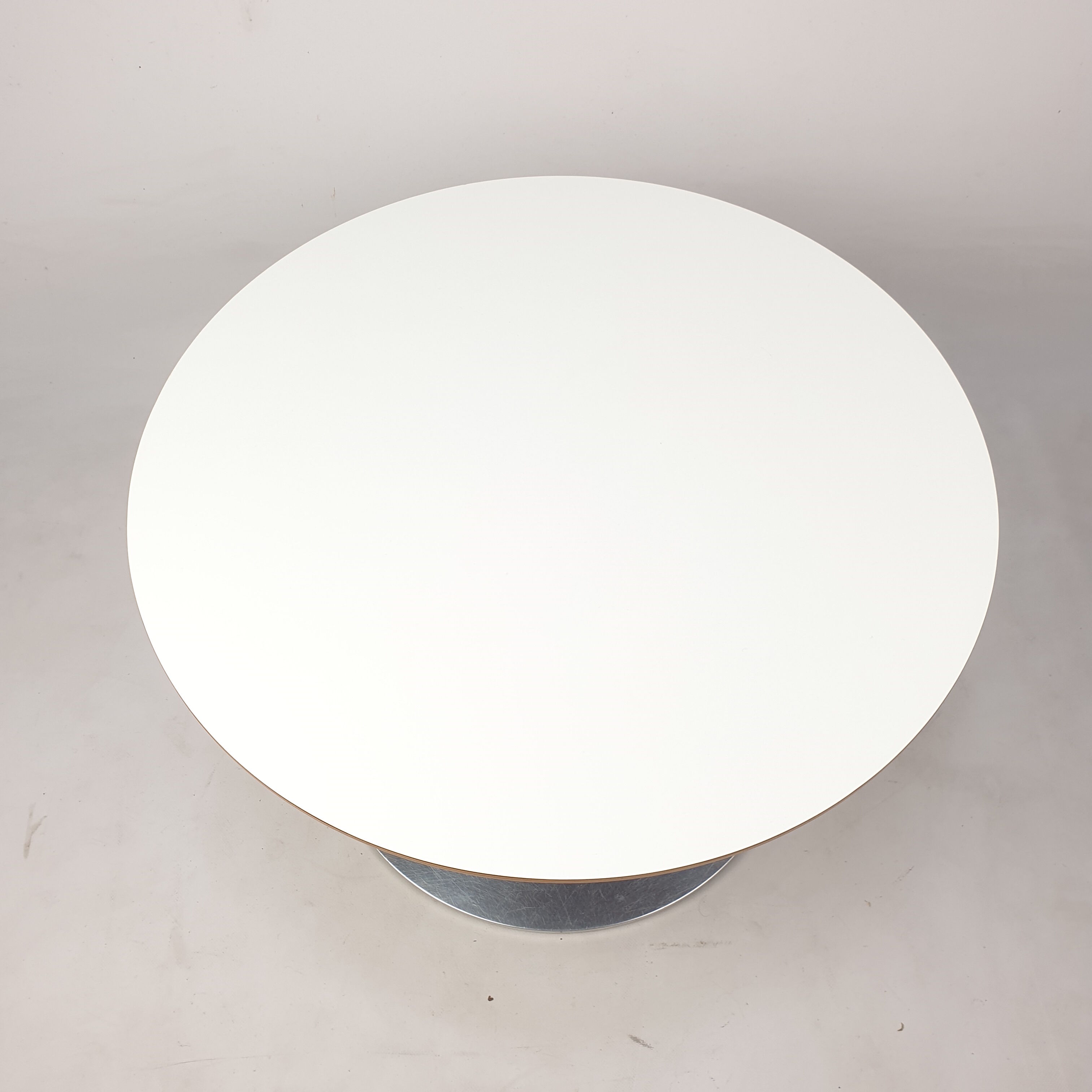 Round Coffee Table by Pierre Paulin for Artifort, 1990s