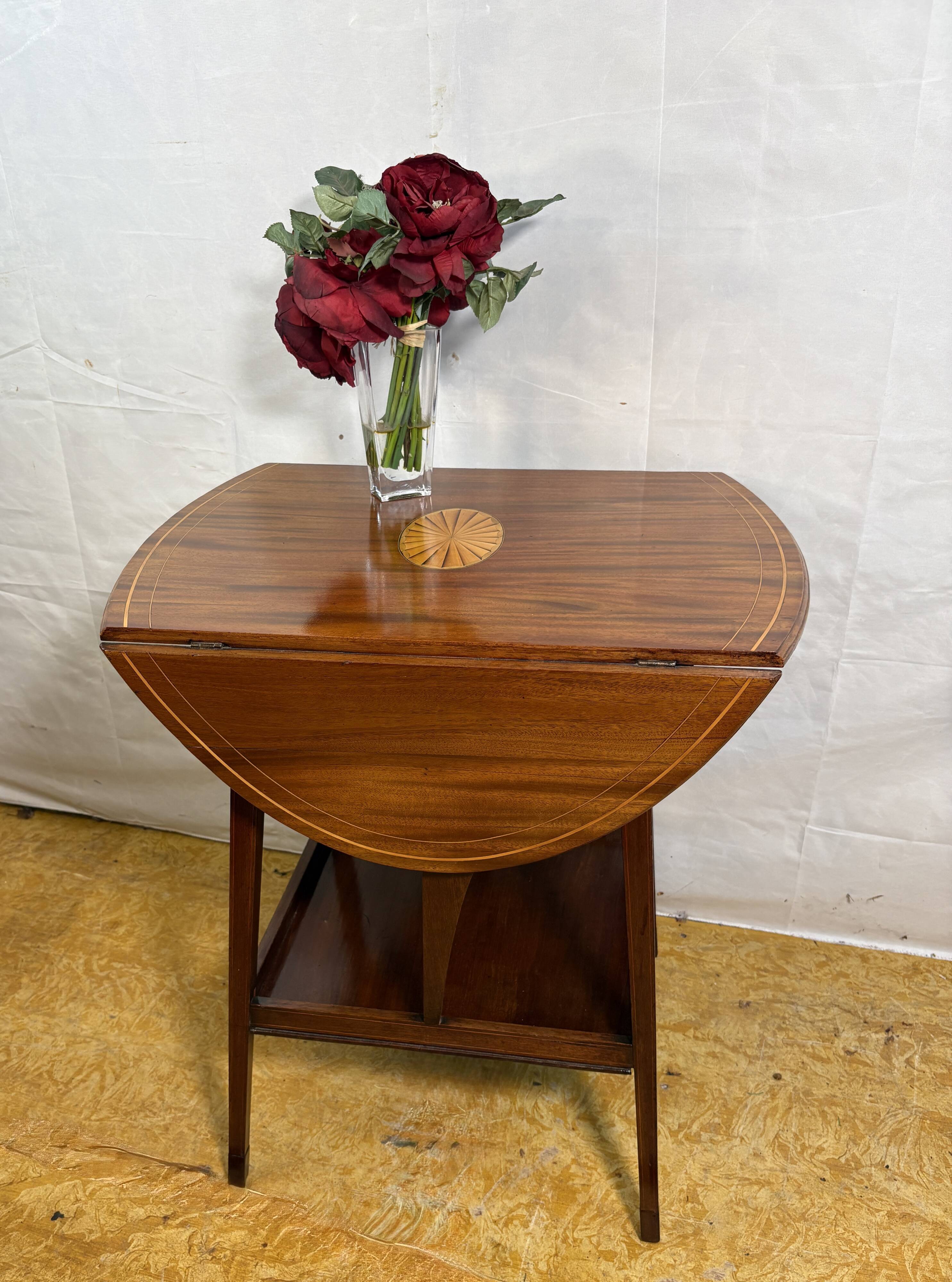Antique Edwardian Mahogany Oval Drop Leaf Side Table (Circa 1900–1930)