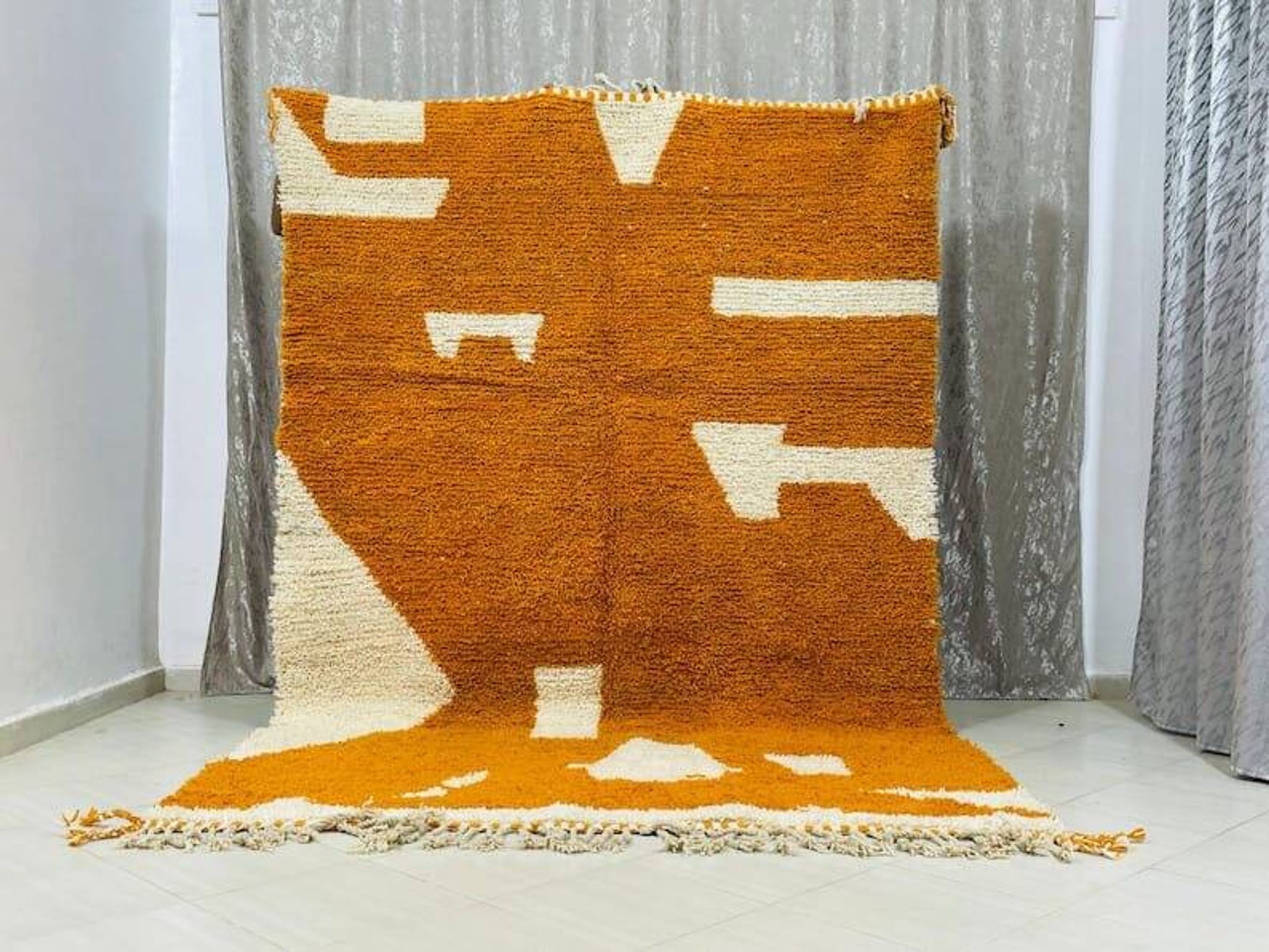 Handmade Moroccan Berber rug, orange, size 150 x 250 cm