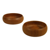 Two bowls, teak pocket emptier