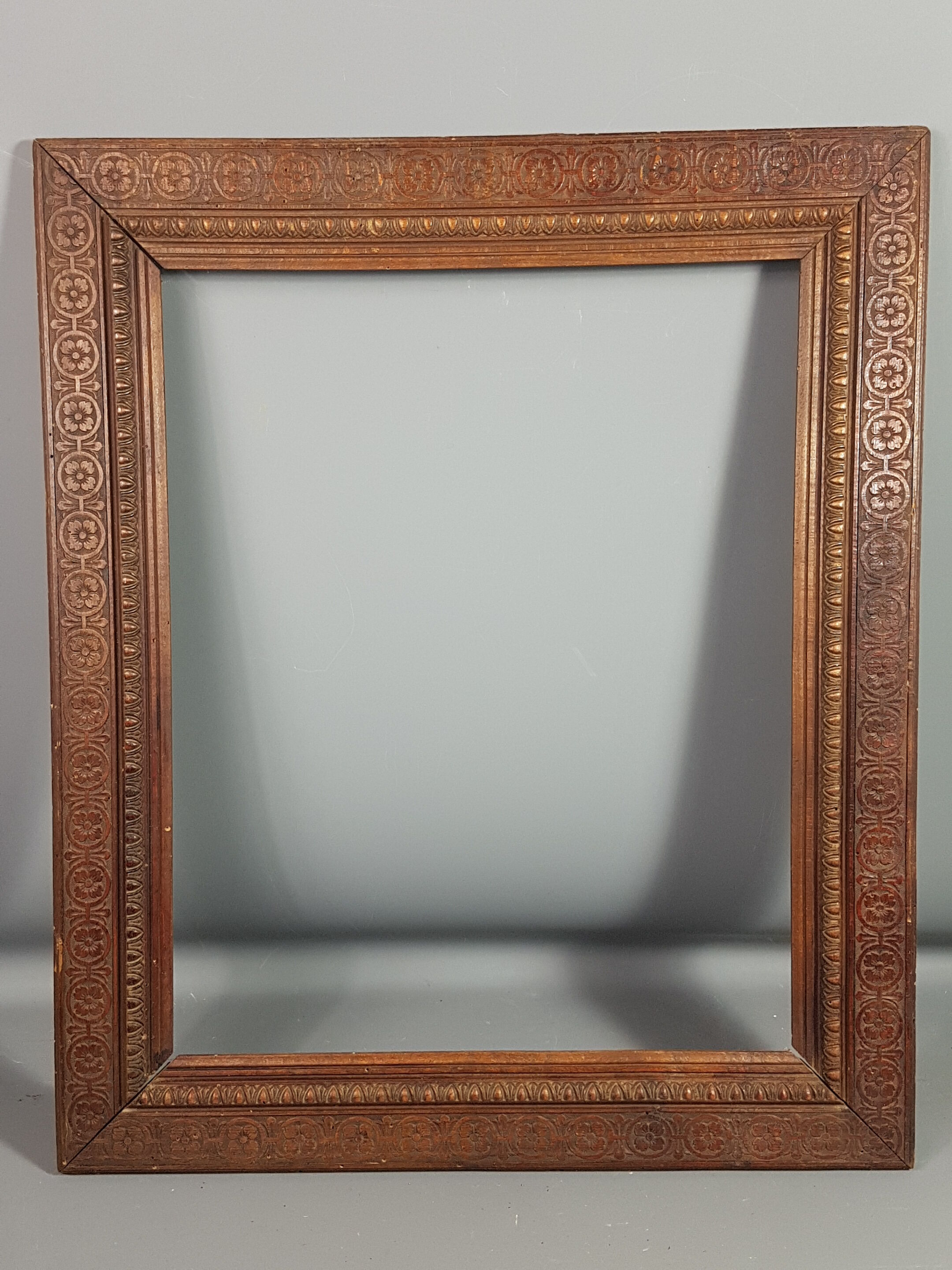 Old carved wood frame for orientalist painting 64.4x54.4 cm, leafing 50.6x40.5 cm SB