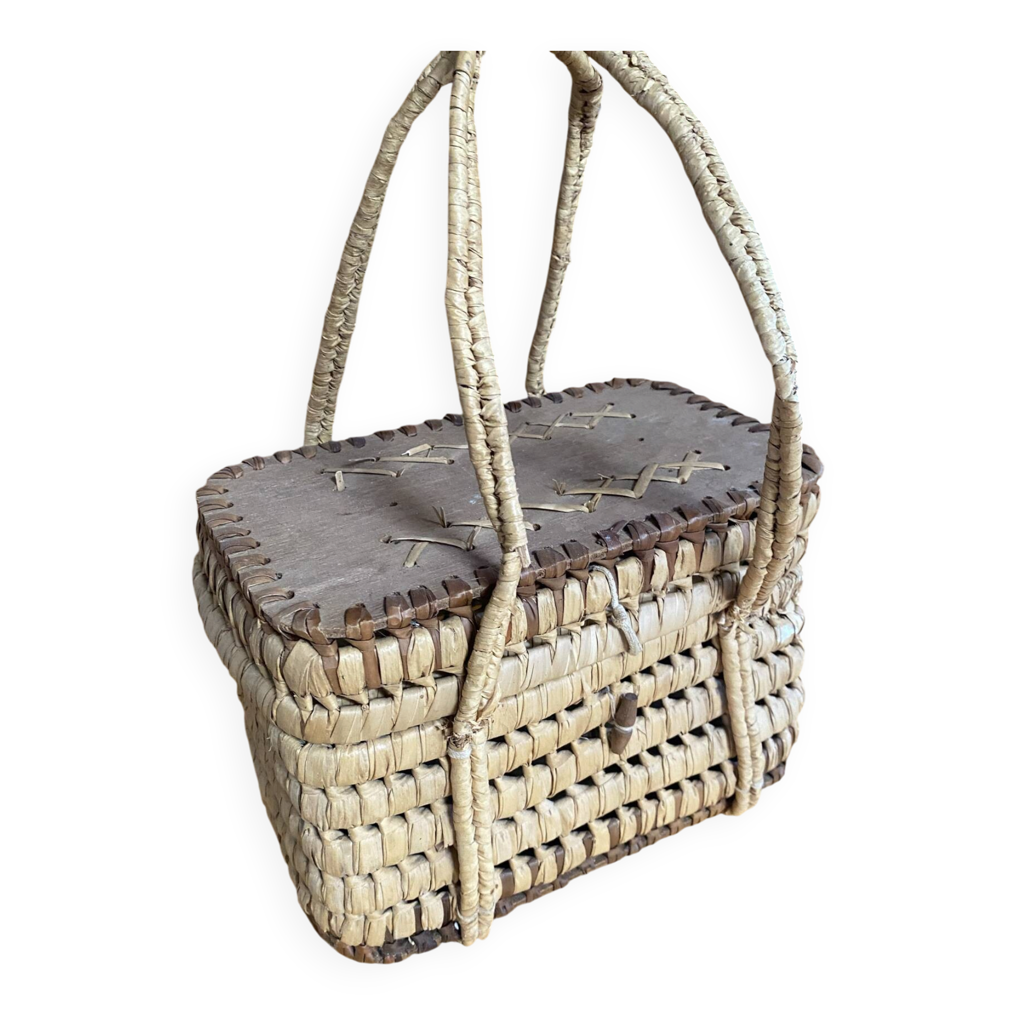 Old Basket Natural Woven Fibre + Wooden Lid Double Handle Wine