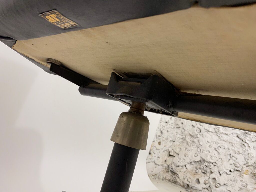 Pair of Carlo Pagani chairs for Arflex.